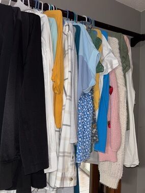 Women’s closet clean out!!!